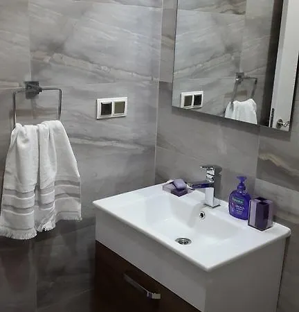 Lumos Residence Apartment *